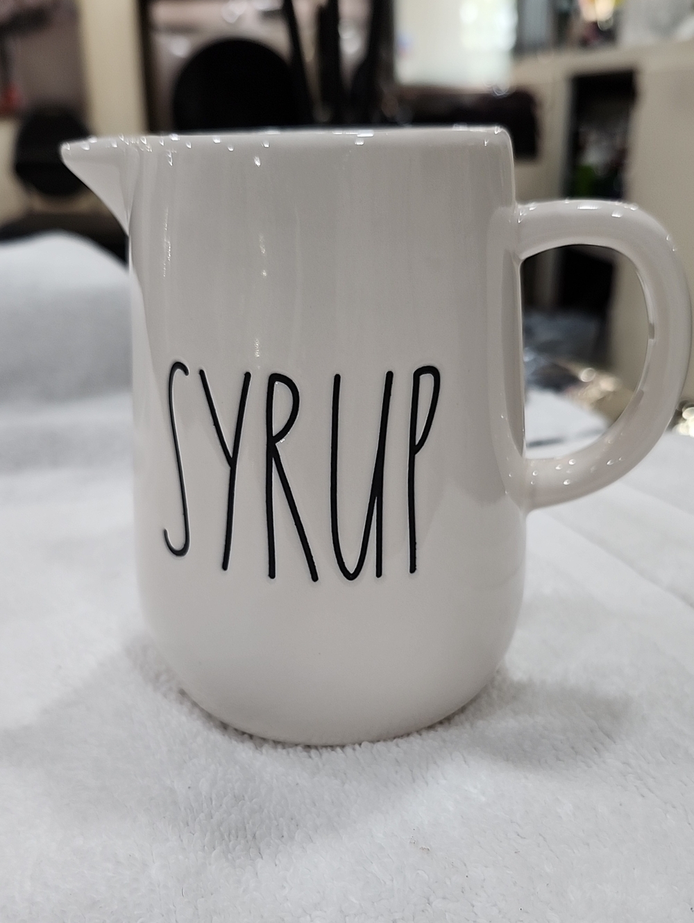 Rae Dunn Artisan "SYRUP" Ceramic Pitcher Dispenser